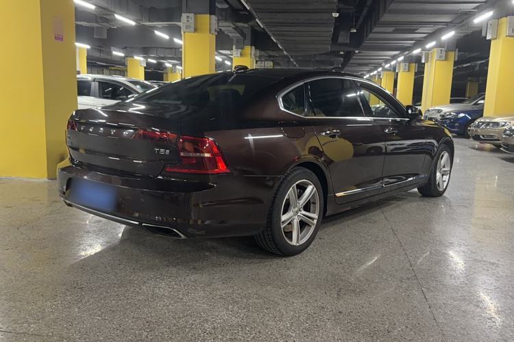 Used Volvo S90 2019 T5 Zhiyi Edition
