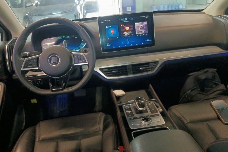 Used BYD Tang New Energy 2018 DM 2.0T All-Wheel Drive Smart Connectivity Luxury Model 7 Seats China V Emission Standard
