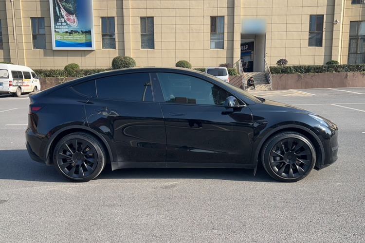 Used Tesla Model Y 2021 Standard Range Rear-Wheel Drive Version
