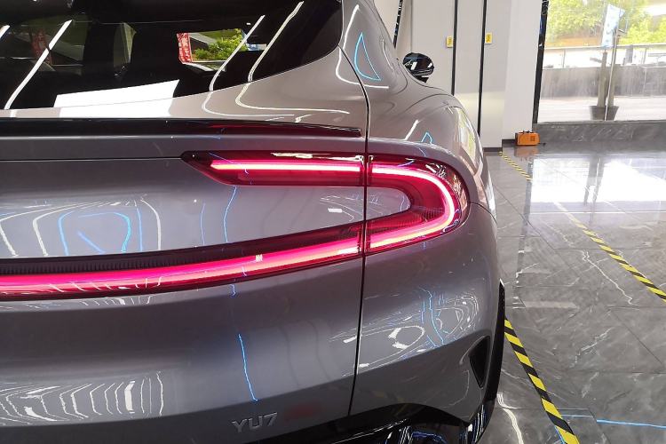 Used  YU7 2025 Ultra-Long Range High-Performance All-Wheel-Drive Max Edition
