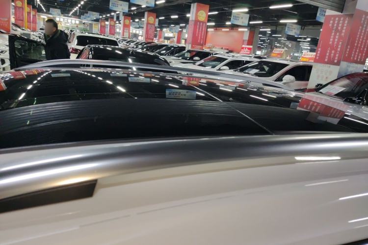 Used Volkswagen T-ROC 2023 300TSI DSG Two-Wheel-Drive Chen Guang Edition
