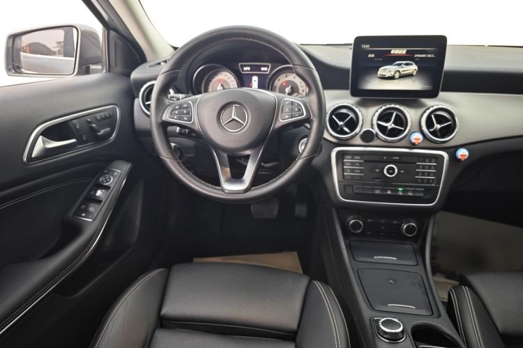Used Mercedes-Benz GLA 2016 GLA 200 Fashion Model
