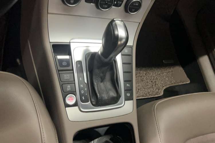 Used Volkswagen Magotan 2013 1.8TSI Prestige Model