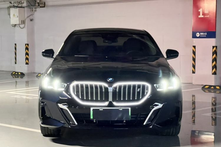 Used BMW i5 2025 eDrive 40L M Sport Package
