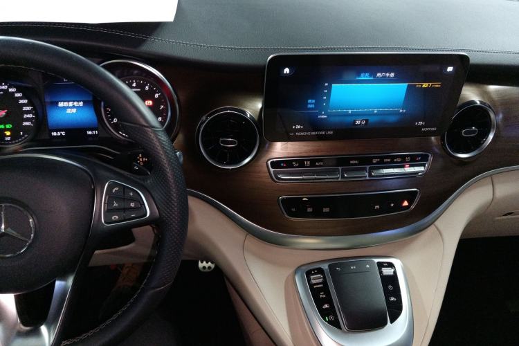 Used Mercedes-Benz V-Class 2021 V 260 L Long-wheelbase Luxury Edition