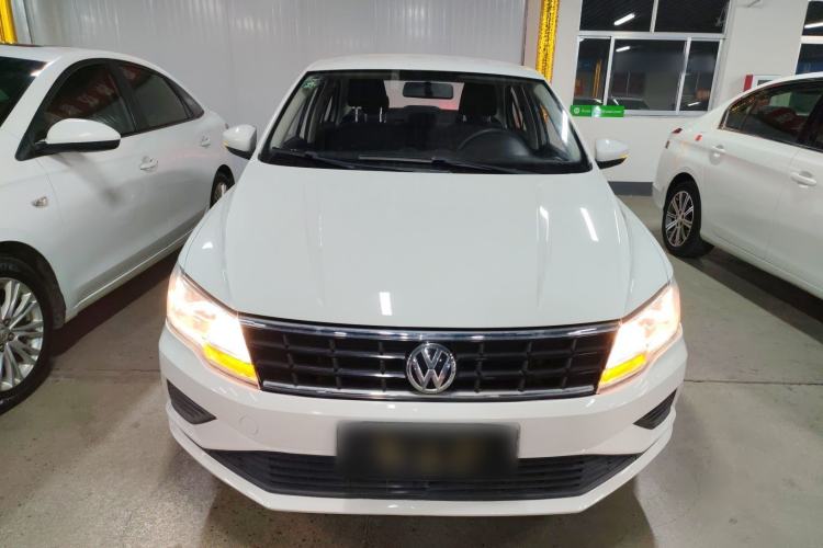 Used Volkswagen Jetta 2017 1.5L Manual Fashion Edition
