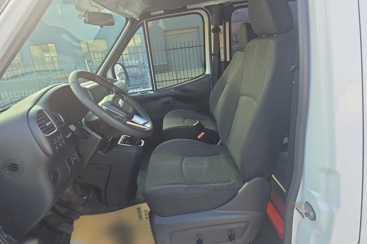 Used JMC Transit 2021 2.8T Space King Standard Version Long Wheelbase Mid-Height Roof Rear Single Tire – Step 6-Seater Diesel China VI Emission Standard JX493
