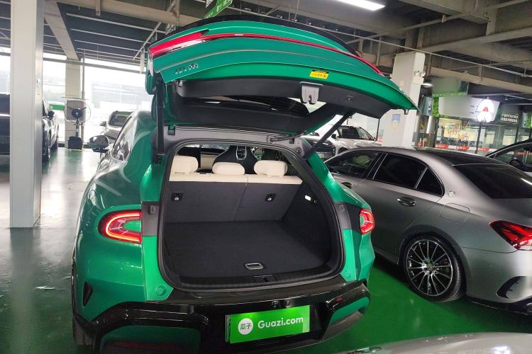 Used  YU7 2025 Ultra-Long Range High-Performance All-Wheel-Drive Max Edition
