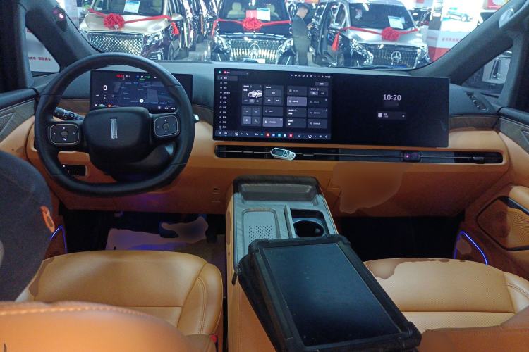 Used Wey Gaoshan 2025 Four-Wheel Drive Alpine 9