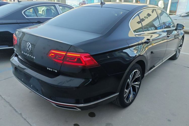 Used Volkswagen Magotan 2021 330TSI DSG 30th Anniversary Edition
