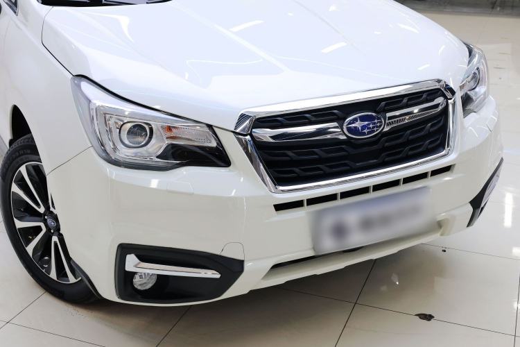 Used Subaru Forester 2018 2.5i Luxury Navigation Edition with EyeSight
