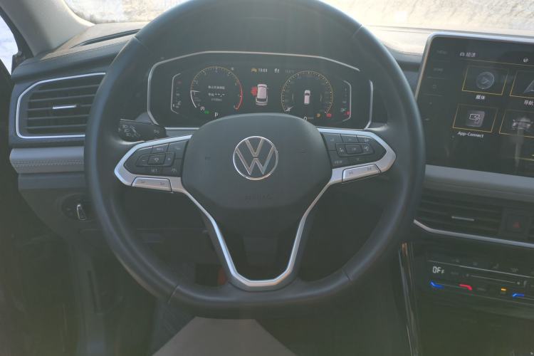 Used Volkswagen Tayron 2023 280TSI Two-Wheel-Drive Luxury Plus Advanced Version
