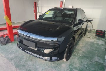 Used Zeekr 7X 2025 100 kWh Long-Range Rear-Wheel Drive with Intelligent Driving Features