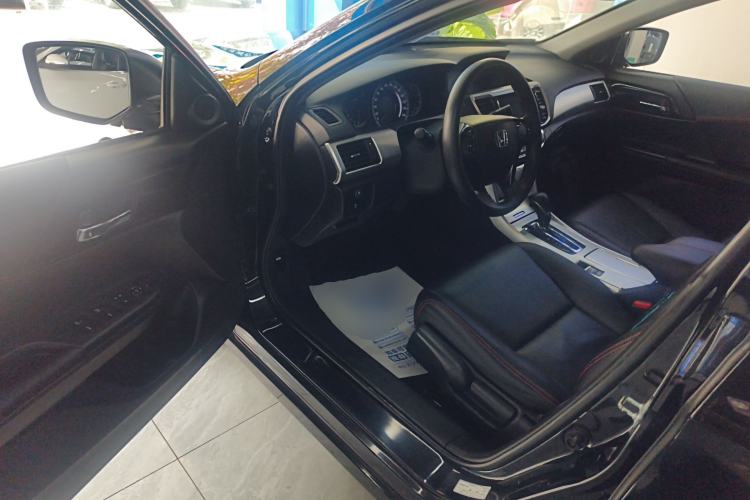 Used Honda Accord 2016 2.0L Comfort Edition
