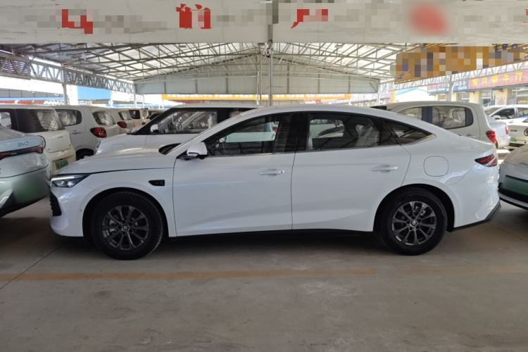 Used BYD Qin L 2025 DM-i Smart Drive 80KM Leading Model
