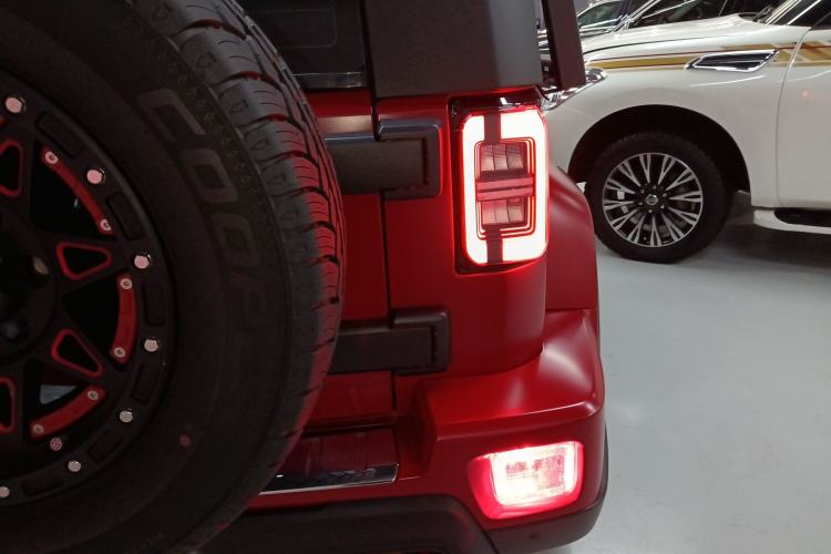 Used  BJ40 2024 2.0D Blade Hero Glory Edition
