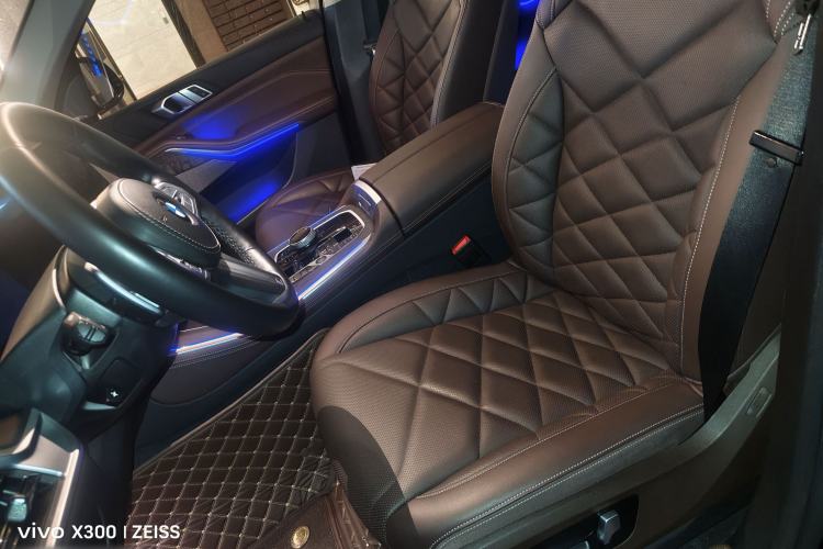 Used BMW X5 2023 xDrive 30Li Luxury M Sport Package
