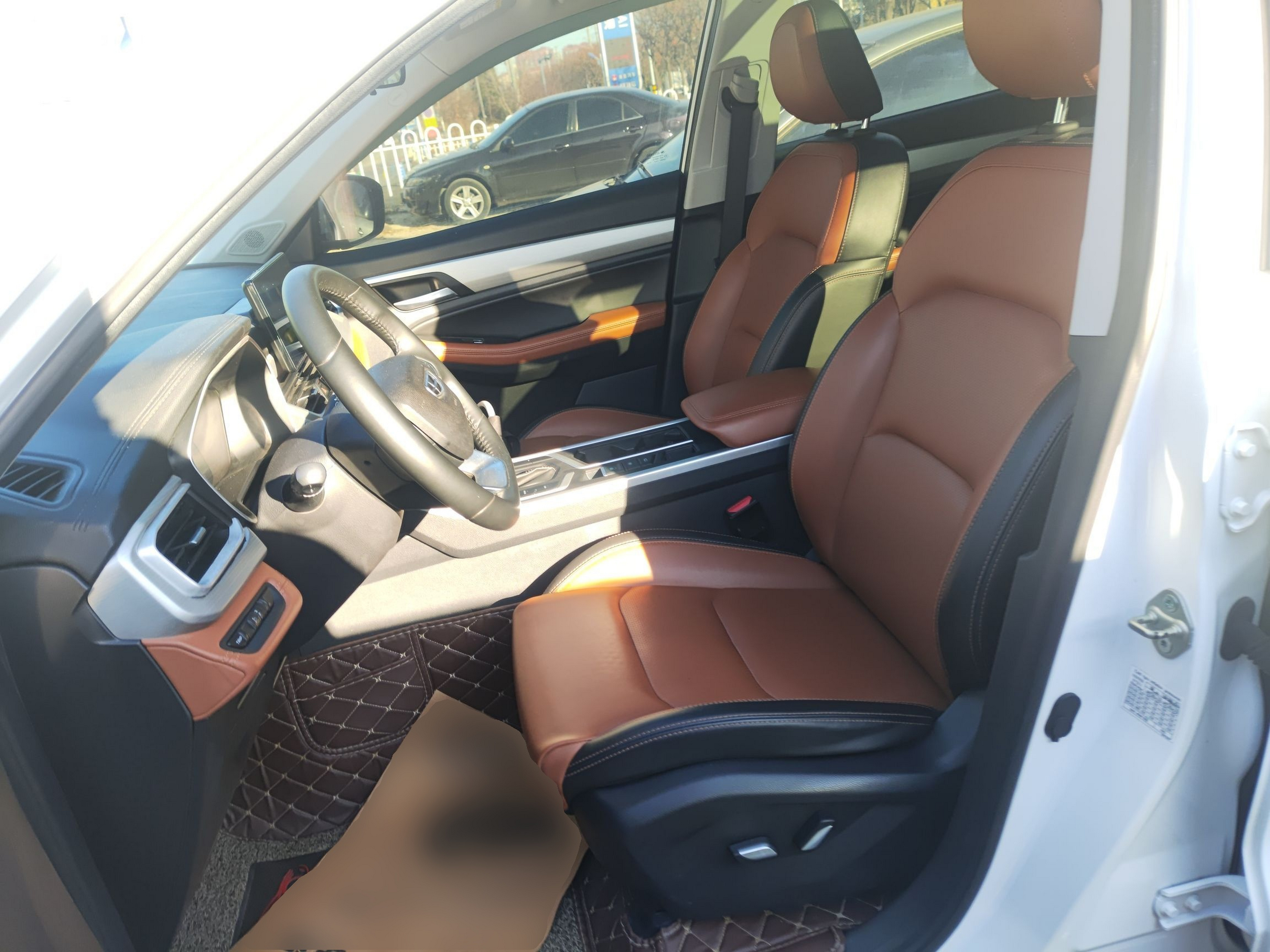 المقاعد الأمامية داخل السيارة