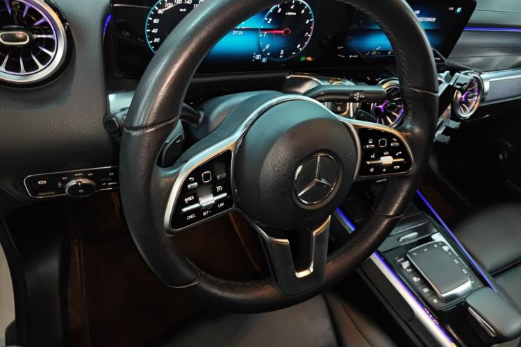 Used Mercedes-Benz GLB 2021 GLB 200 Fashion Model
