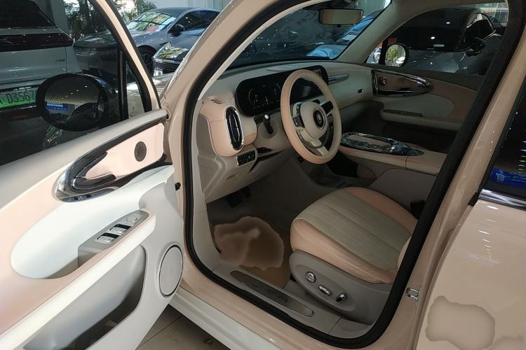 Used ORA Ballet Cat 2022 401 km Nutcracker Edition
