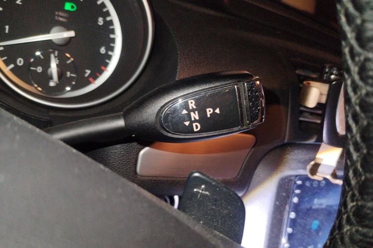 Used Mercedes-Benz R-Class 2014 R 320 4MATIC Business Model
