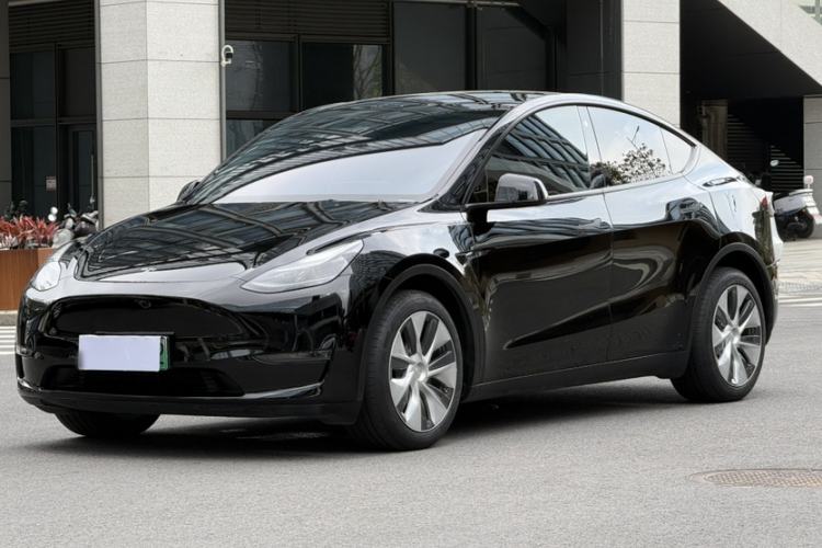 Used Tesla Model Y 2021 Long-Range All-Wheel-Drive Version