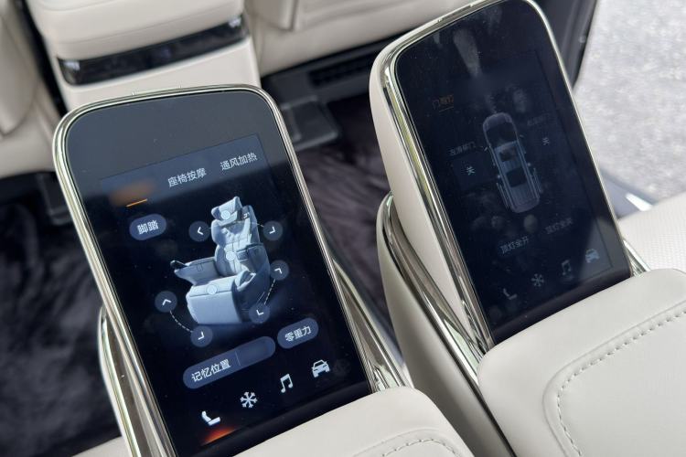 Used GAC Trumpchi Xiangwang M8 2025 Kunkun Series Ultra First-Class Cabin
