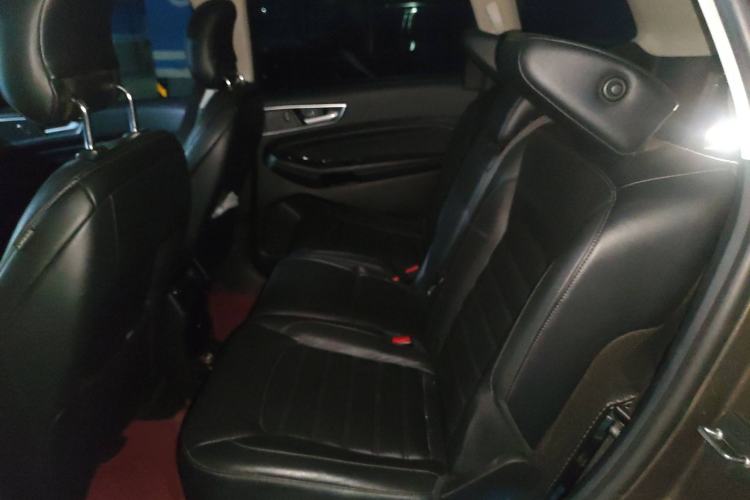 Used Ford Edge 2016 EcoBoost 245 Two-Wheel-Drive Titanium 7-Seater
