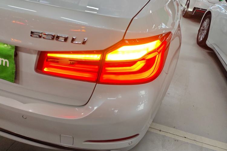 Used BMW 5 Series 2019 530Li Leading Model Luxury Package