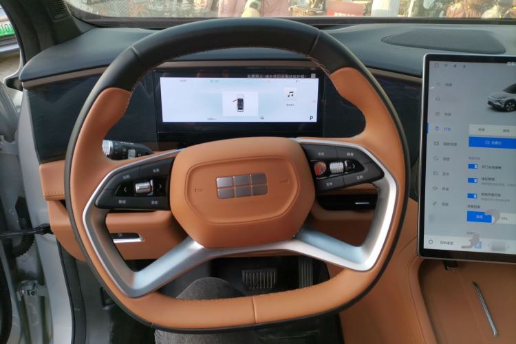 Used  L7 2025 EM-i 115km Exploration+ Edition