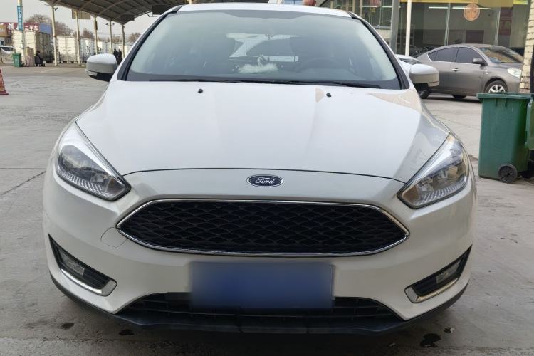 Used Ford Focus 2015 Hatchback 1.6L Automatic Fashion Edition
