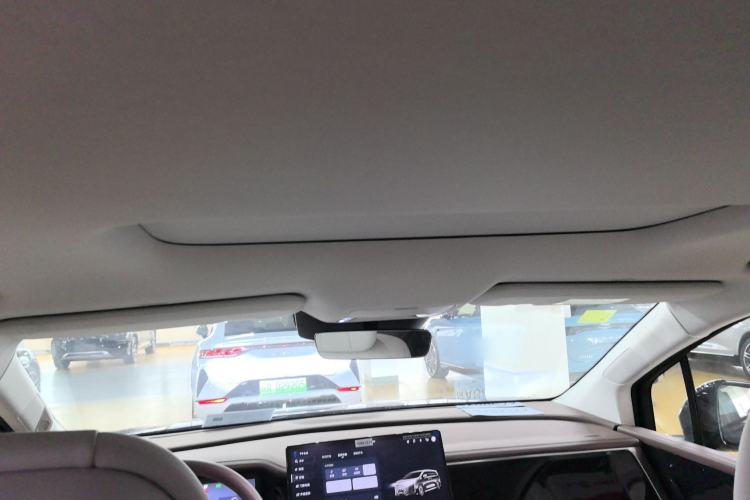 Used BYD Xia 2025 DM-i 1.5T 180km Beyond Edition
