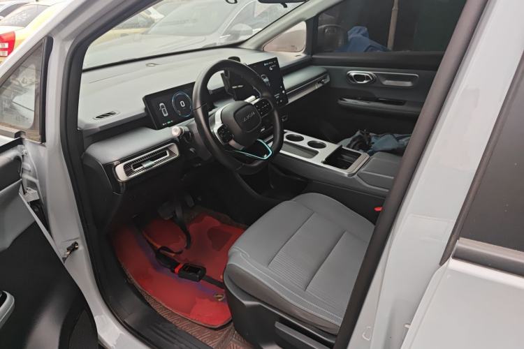 Used AION Y 2023 Younger
