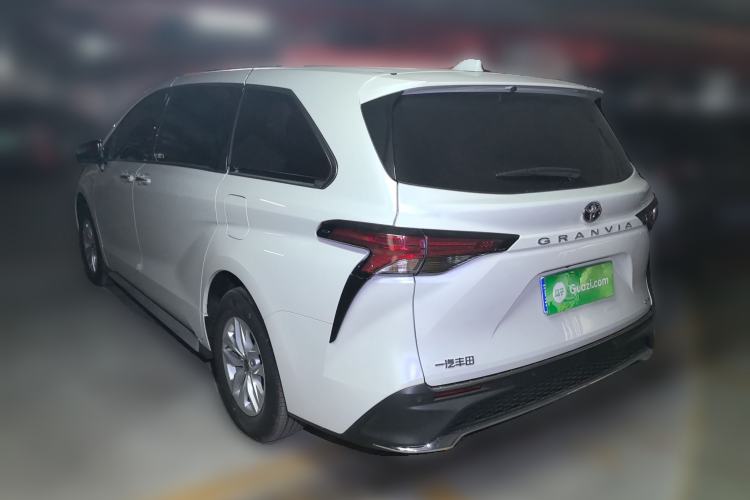 Used Toyota Granvia 2026 Model 2.5L Hybrid Comfort Edition