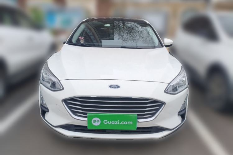 Used Ford Focus 2019 Sedan EcoBoost 125 Automatic Trendy Model China VI Standard
