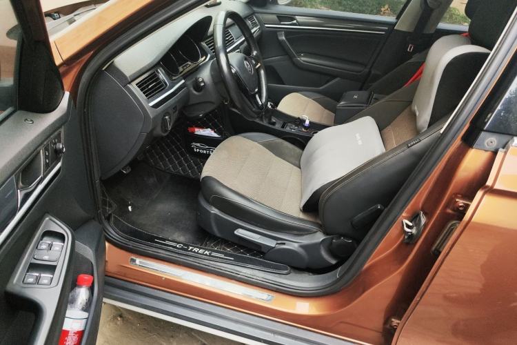 Used Volkswagen C-TREK 2018 1.5L Manual Comfort Model
