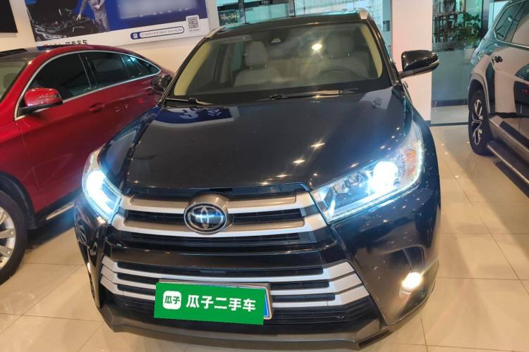 Used Toyota Highlander 2018 2.0T Four-Wheel Drive Knight Edition 7 Seats China VI Standard
