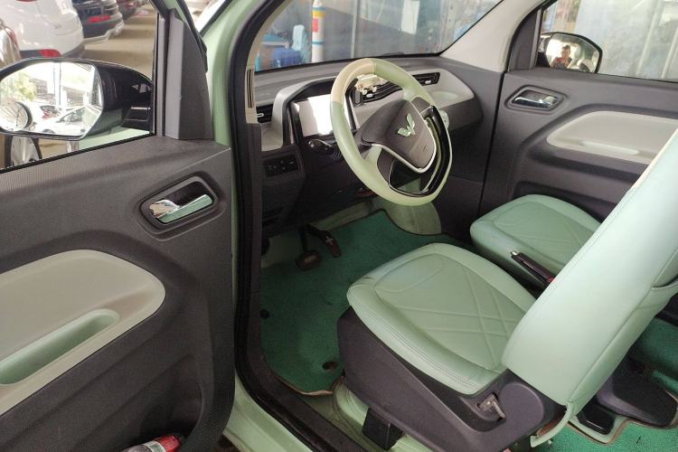 Used Wuling Hongguang MINIEV 2022 Macaron Premium Model – Lithium Iron Phosphate
