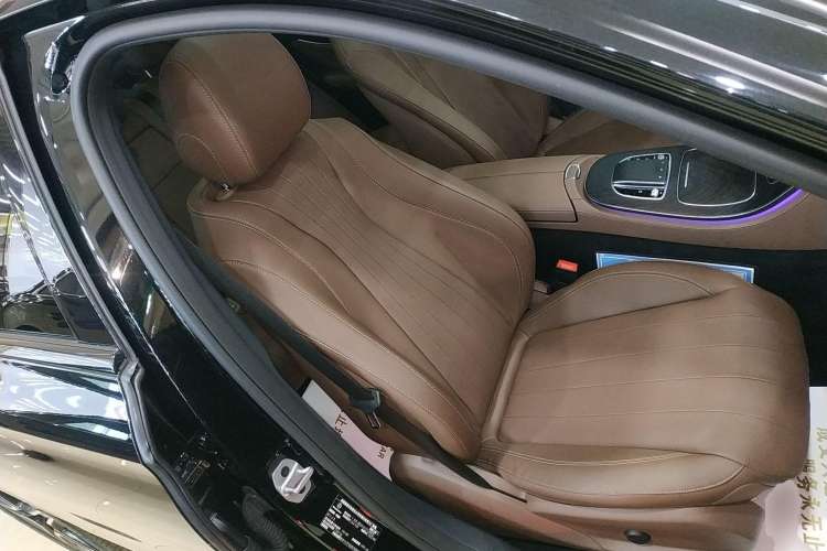 Used Mercedes-Benz E-Class 2022 E 300 Stylish Sports Edition
