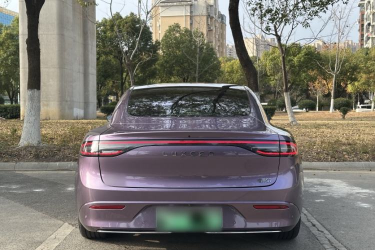 Used Hima Luxeed S7 2025 785 km Ultra
