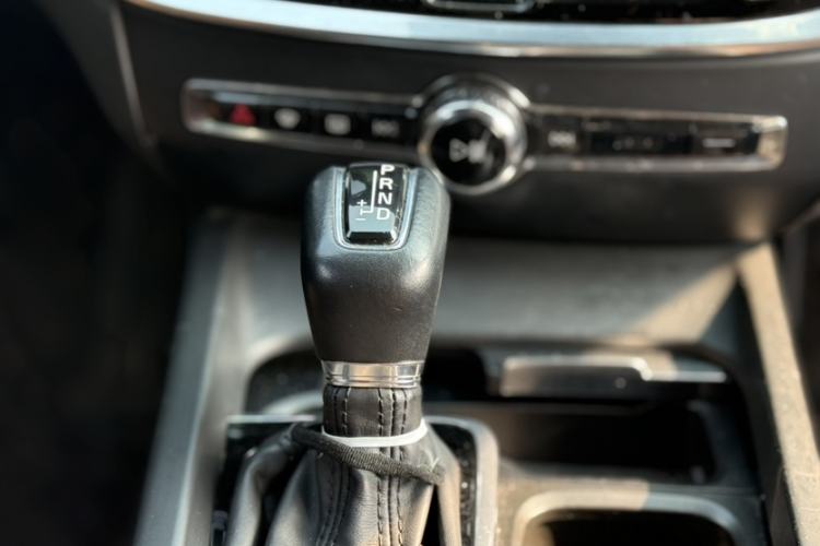 Used Volvo S60 2020 T4 Zhiyi Luxury Edition