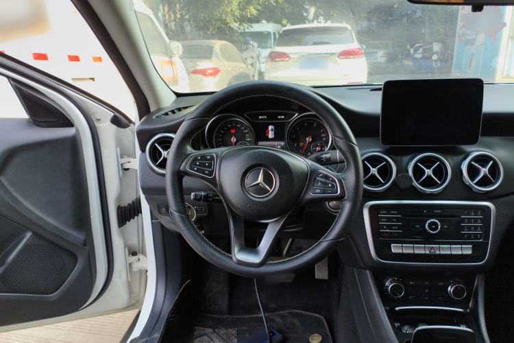 Used Mercedes-Benz GLA 2017 GLA 200 Sport Edition
