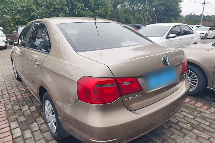 Used Volkswagen Jetta 2015 Zhuihui Edition 1.4L Manual Fashion Model