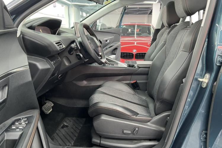 Used Peugeot 5008 2017 380THP 7-Seater Elite Edition
