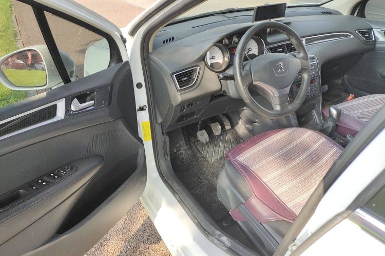 Used Peugeot 308 2014 Enjoy Edition Classic 1.6L Manual YouShang Model
