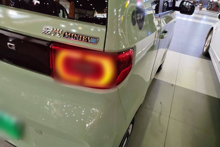 Used Wuling Hongguang MINIEV 2022 Macaron Premium Model – Lithium Iron Phosphate
