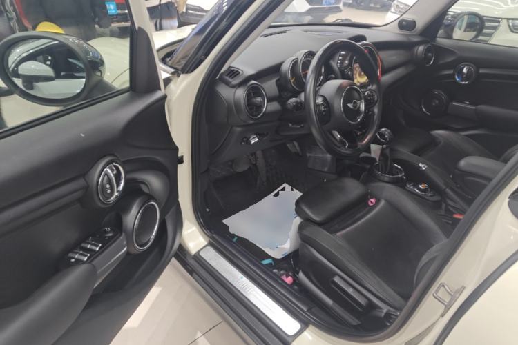 Used  MINI 2015 1.5T COOPER Excitement Five-Door Edition