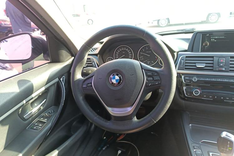 Used BMW 3 Series 2017 320Li Fashion Model
