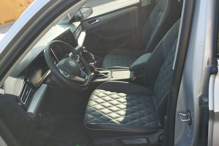 Used Volkswagen Sagitar 2023 200TSI DSG Excellence Edition
