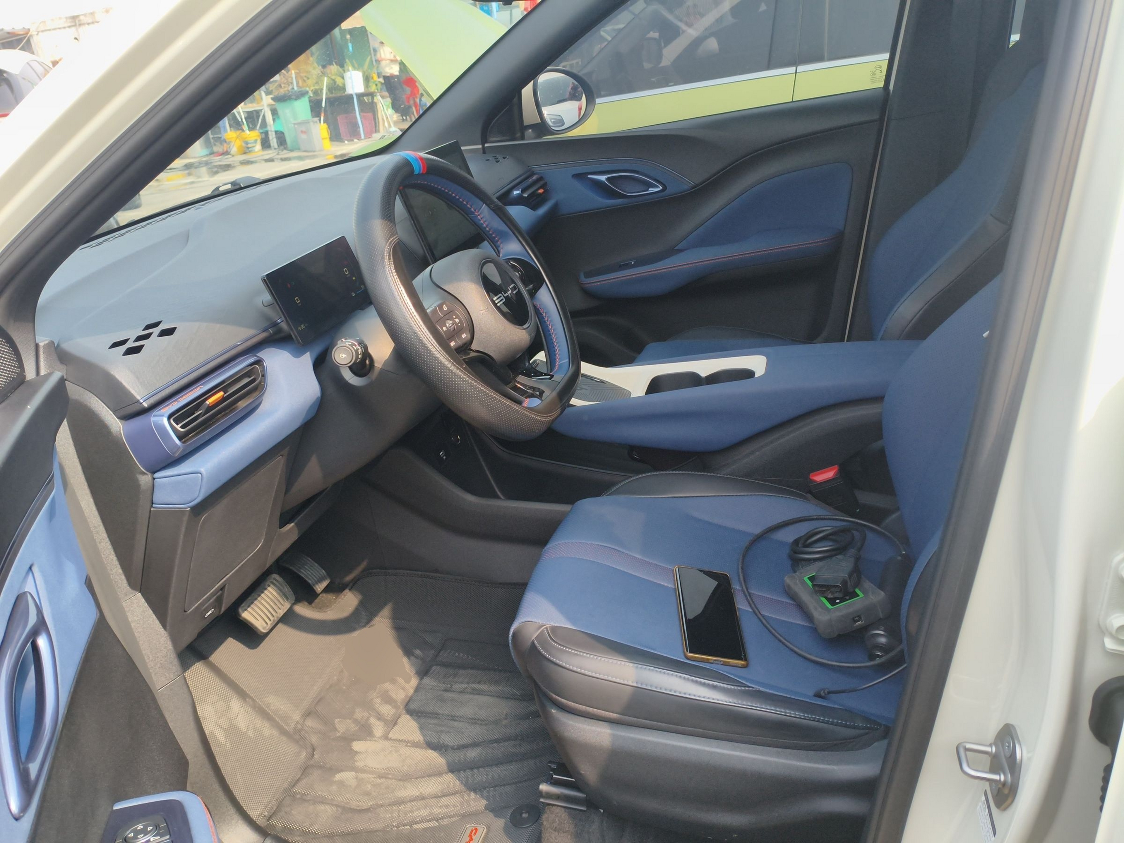 Переднее сиденье в автомобиле